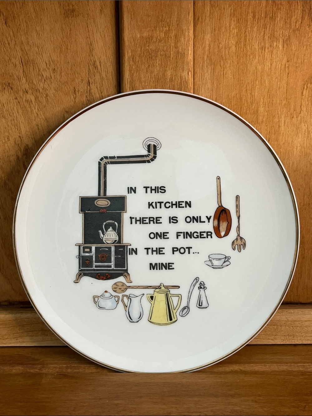 Vintage, Kitschy, 60’s Wall Plate-Gold Trim-“In this kitchen…” Made in Japan